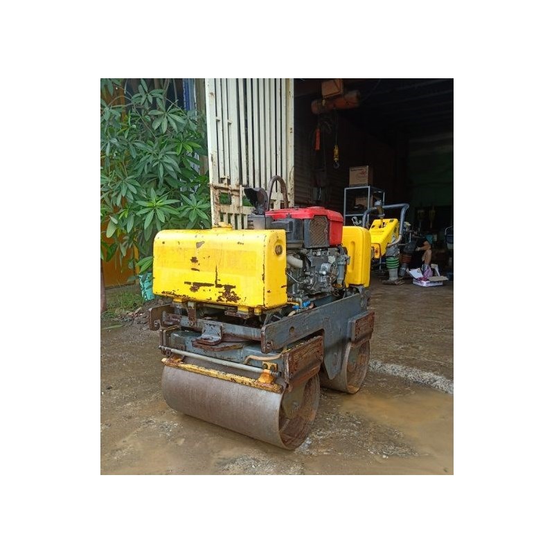 Lu dắt tay Sakai 650 kg