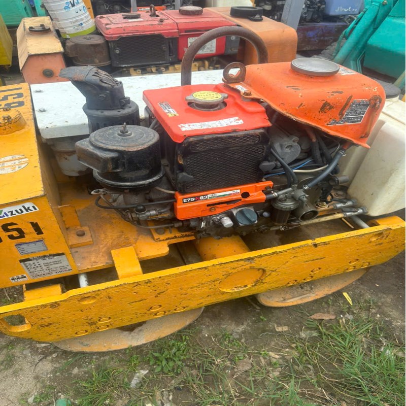 Máy lu dắt tay Tacom