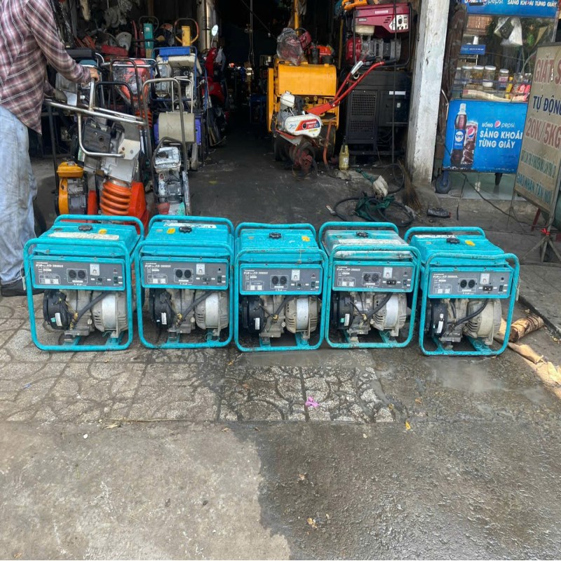 Máy phát điện chạy xăng